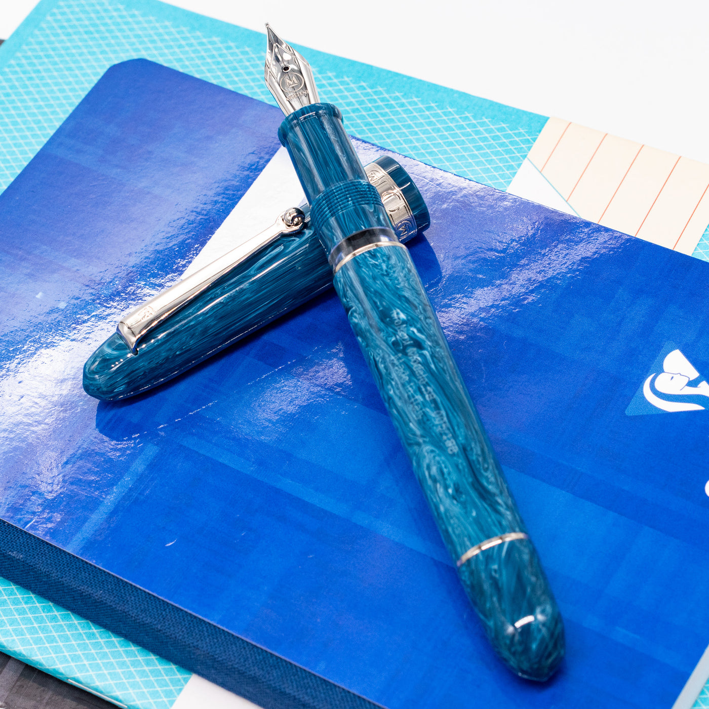 Molteni Modelo 58 Fountain Pen - Capri Blue swirl