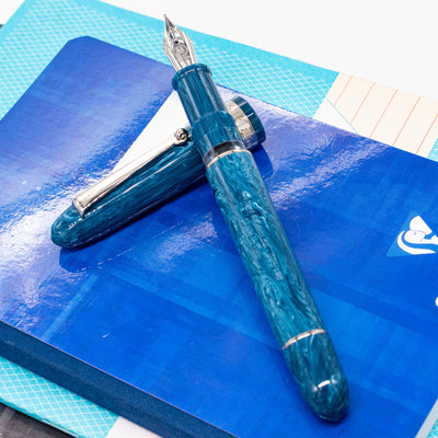 Molteni Modelo 58 Fountain Pen - Capri Blue swirl