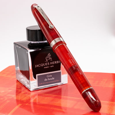 Molteni Modelo 58 Fountain Pen - Cranberry capped