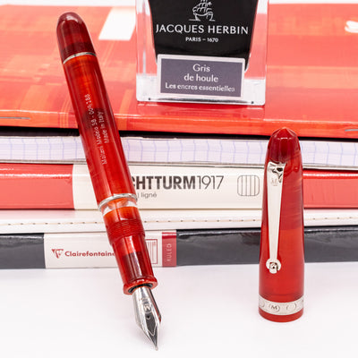 Molteni Modelo 58 Fountain Pen - Cranberry