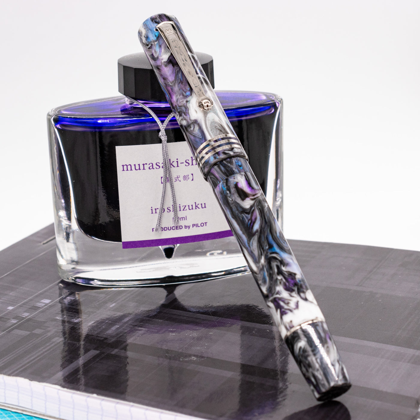 Molteni Modelo 60 Fountain Pen - Abalone capped