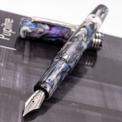 Molteni Modelo 60 Fountain Pen - Abalone uncapped