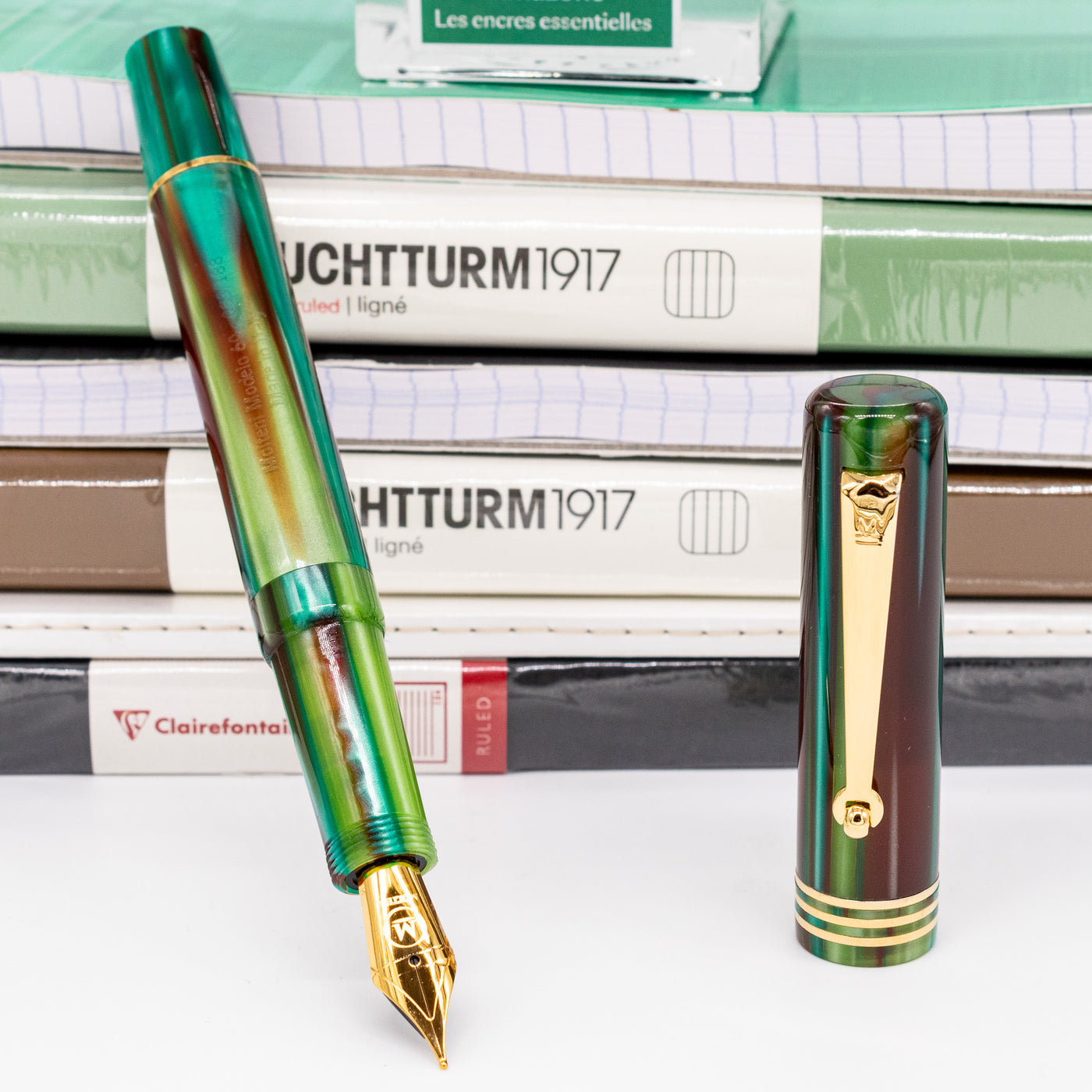 Molteni Modelo 60 Fountain Pen - Avocado