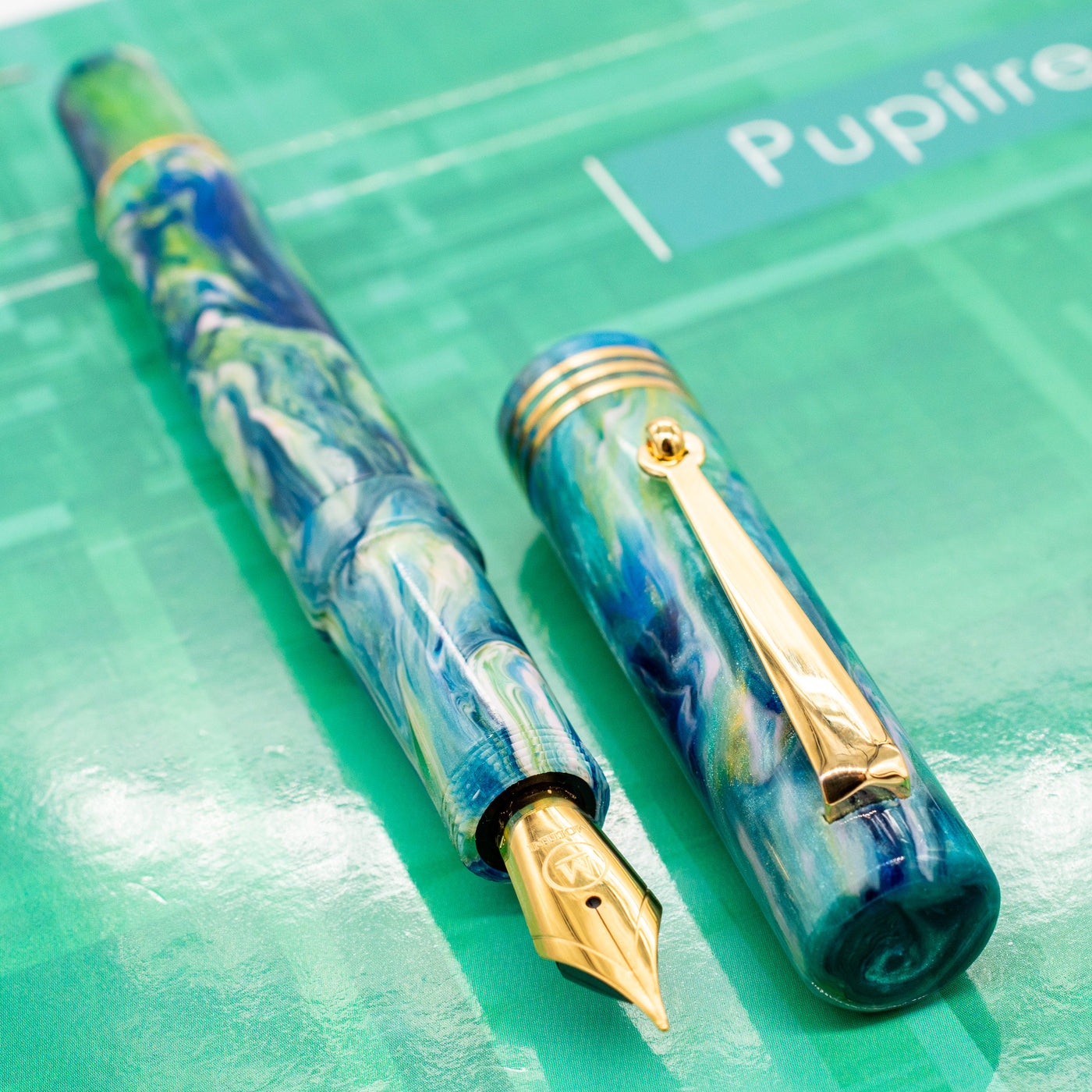 Molteni Modelo 60 Fountain Pen - Azure Grove gold trim