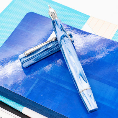 Molteni Modelo 60 Fountain Pen - Carolina Breeze blue