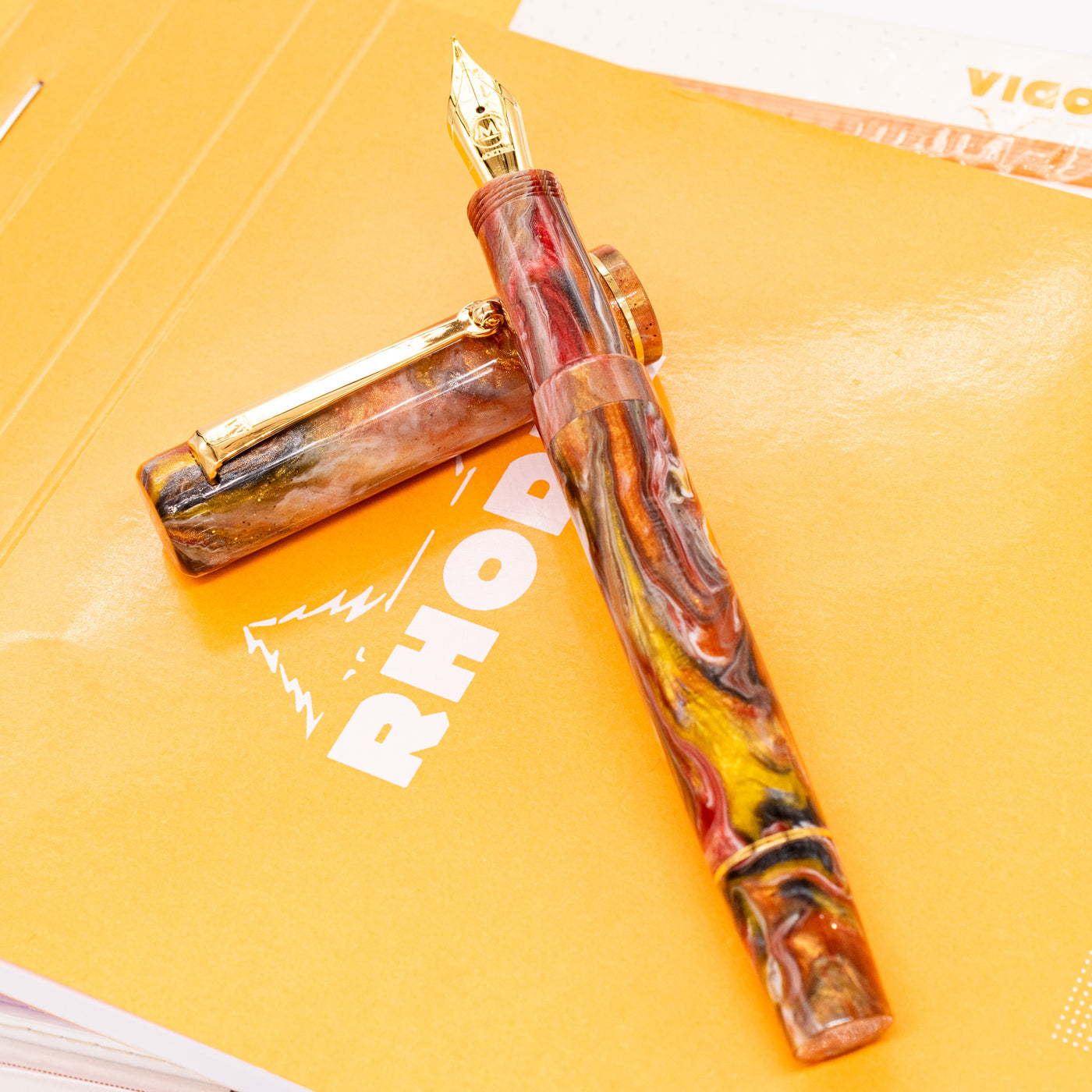 Molteni Modelo 60 Fountain Pen - Desert Sunset peach