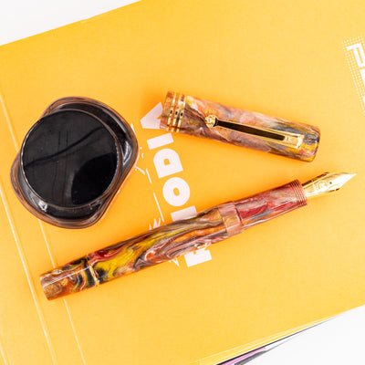 Molteni Modelo 60 Fountain Pen - Desert Sunset pink and orange