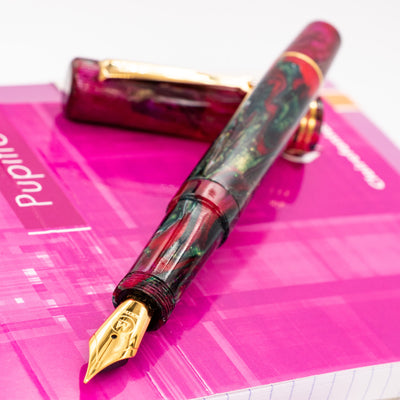 Molteni Modelo 60 Fountain Pen - Dragonfruit uncapped