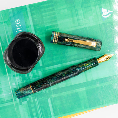 Molteni Modelo 60 Fountain Pen - Evergreen green