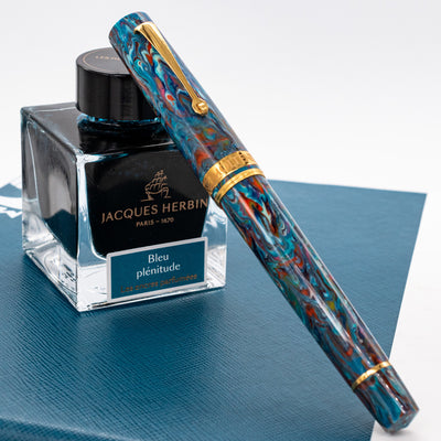 Molteni Modelo 66 Blue Orchid Fountain Pen Gold Trim Capped