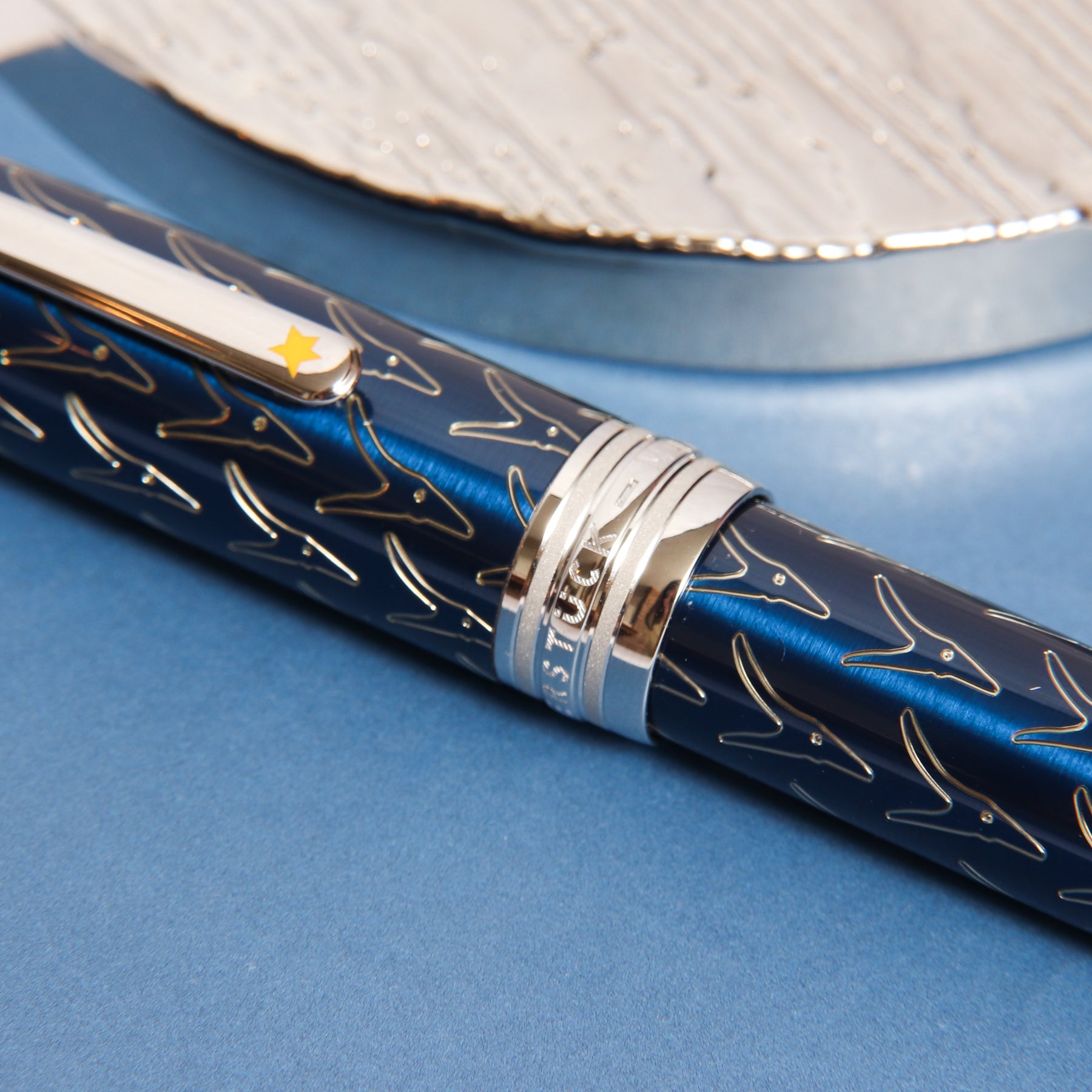 Montblanc Meisterstuck Le Petit Prince and Aviator Ballpoint Pen Special  Edition For Sale at 1stDibs