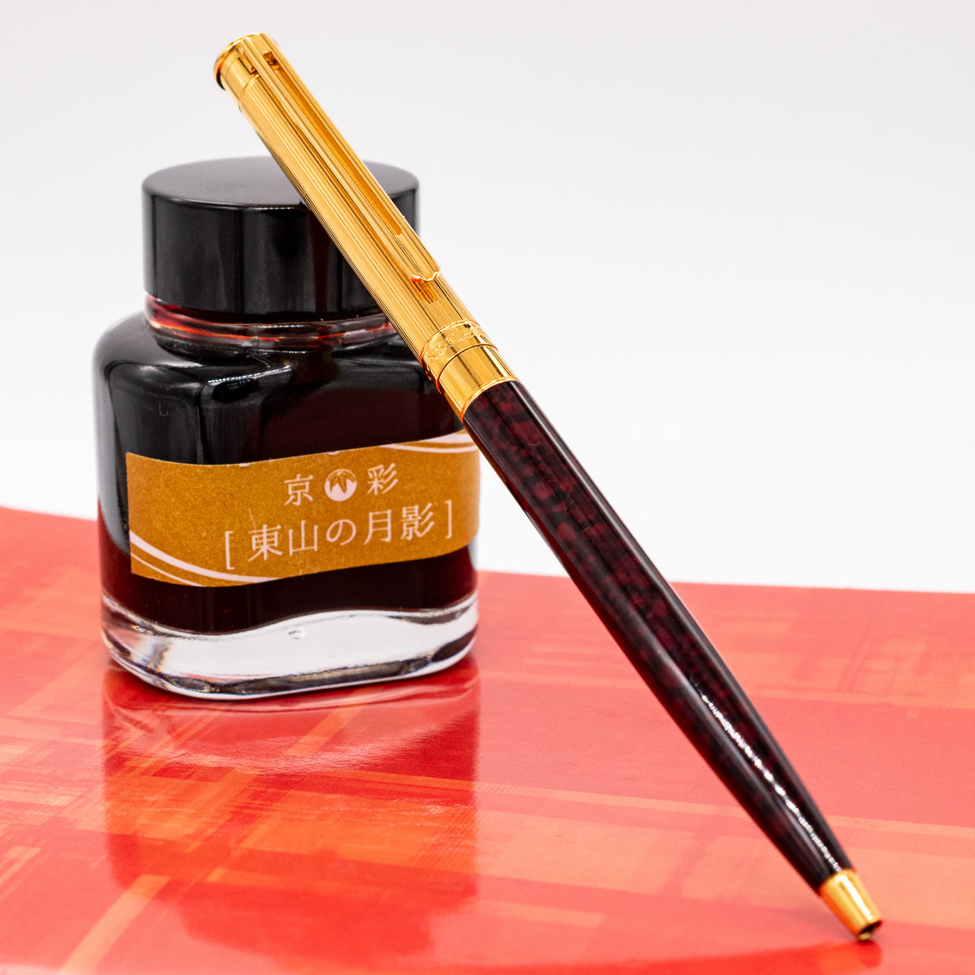 Montblanc Noblesse Oblige Bordeaux Marble & Gold Ballpoint Pen