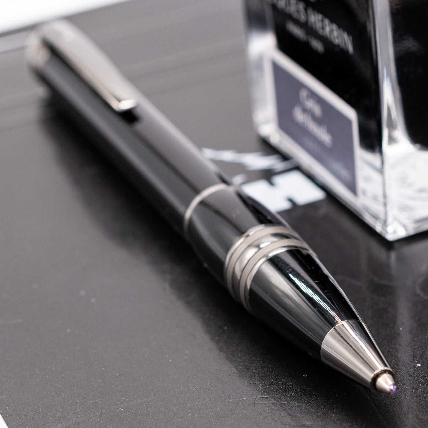 Montblanc Starwalker Midnight Black Resin Ballpoint Pen tip