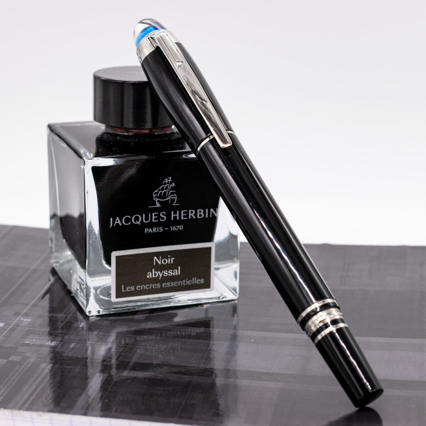 Montblanc Starwalker Precious Resin Rollerball Pen - Preowned