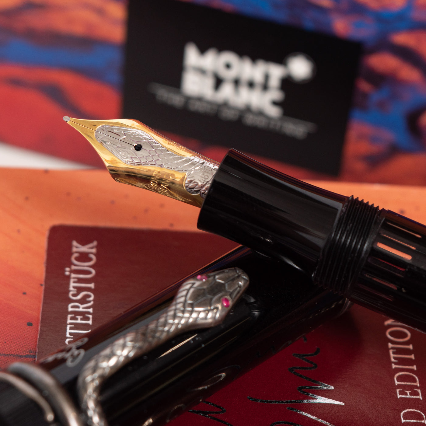 Montblanc Writer's Edition Agatha Christie Fountain Pen snake nib