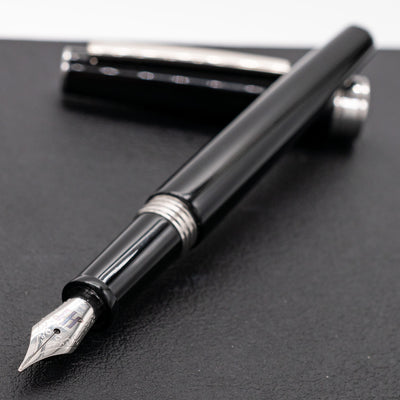 Montegrappa Armonia Fountain Pen Black Uncapped