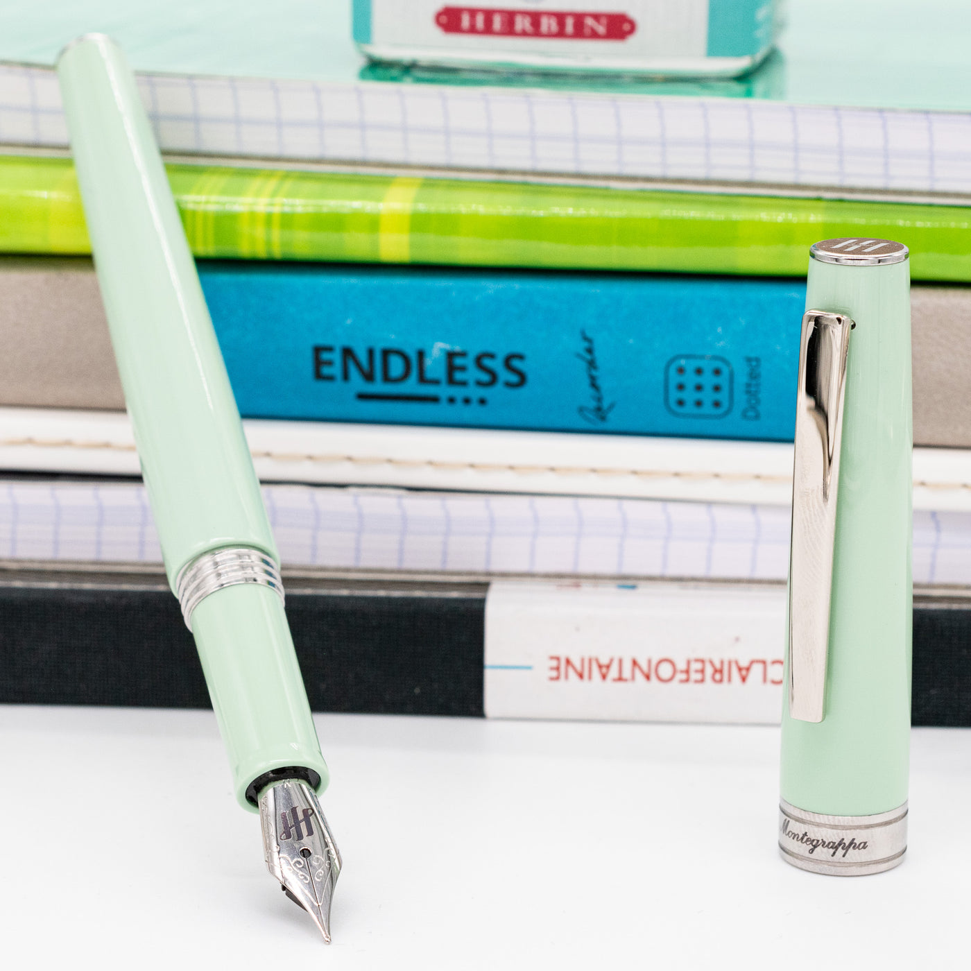 Montegrappa Armonia Fountain Pen Neo Mint