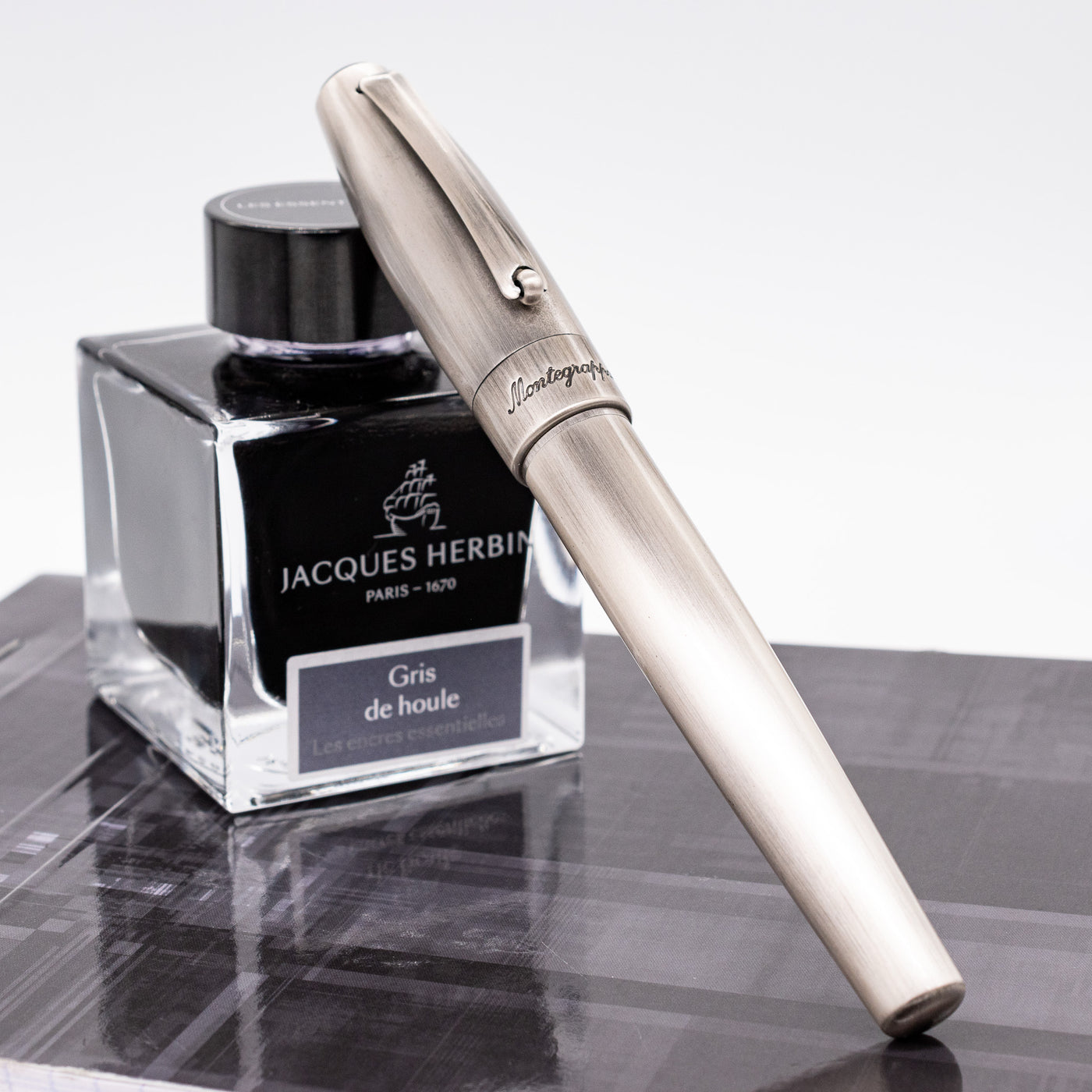 Montegrappa Fortuna Silver Mule Rollerball Pen capped