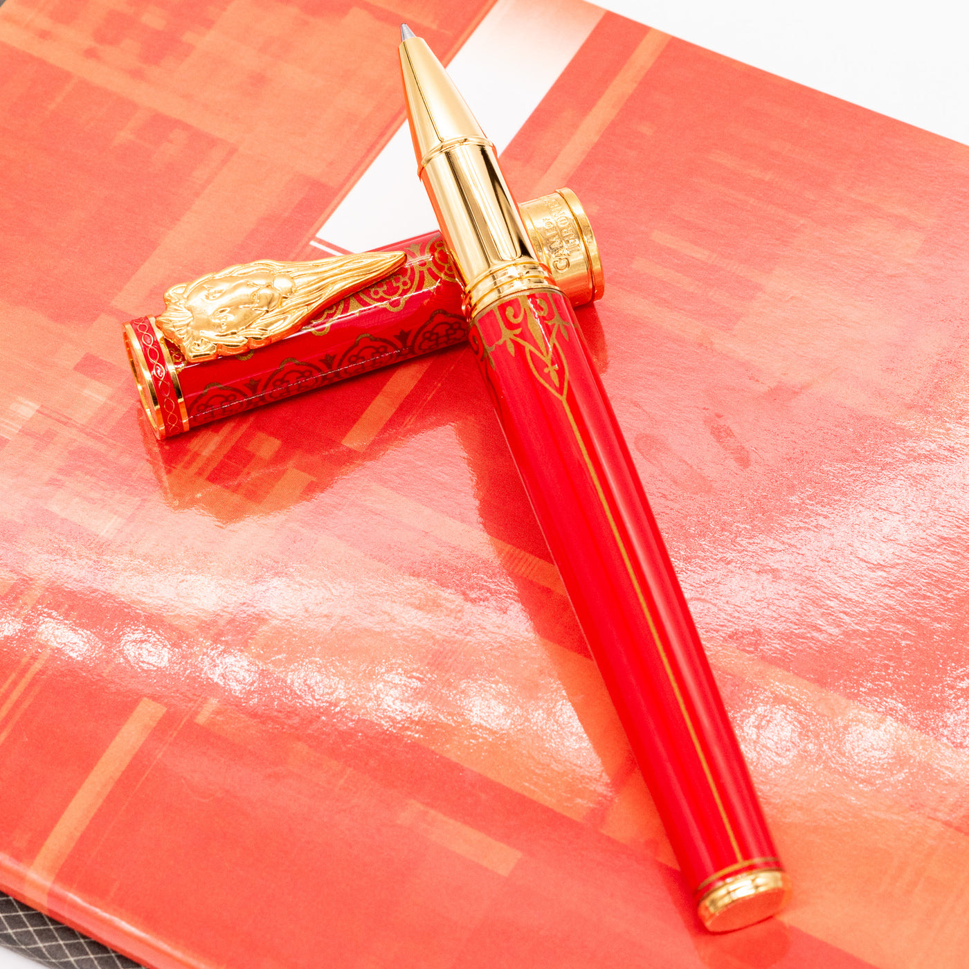 Montegrappa Game of Thrones Lannister Rollerball Pen red