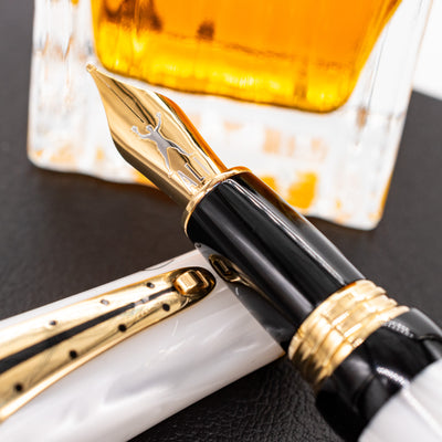 Montegrappa Muhammad Ali 18k Gold Fountain Pen Nib Detail