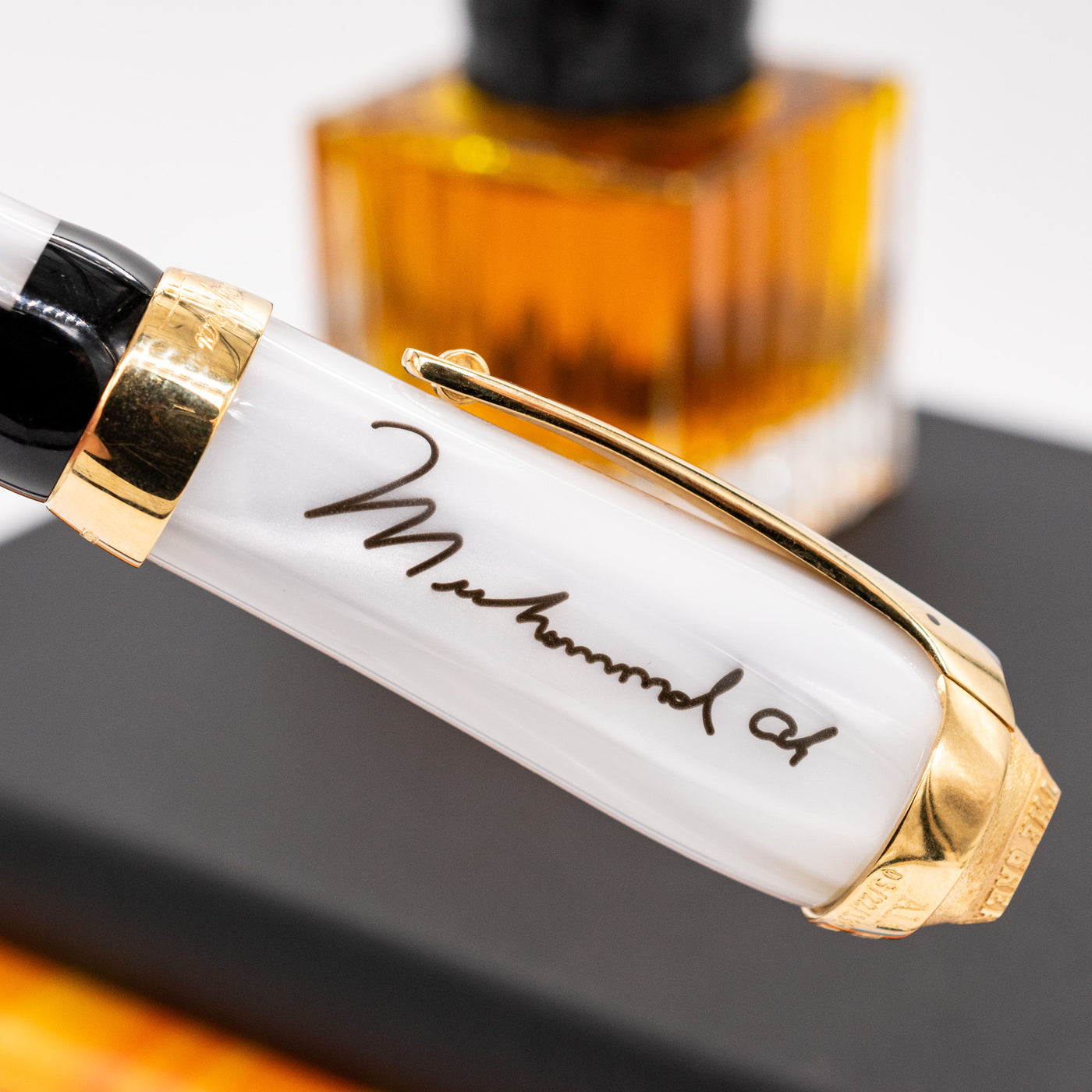 Montegrappa Muhammad Ali 18k Gold Fountain Pen Signature