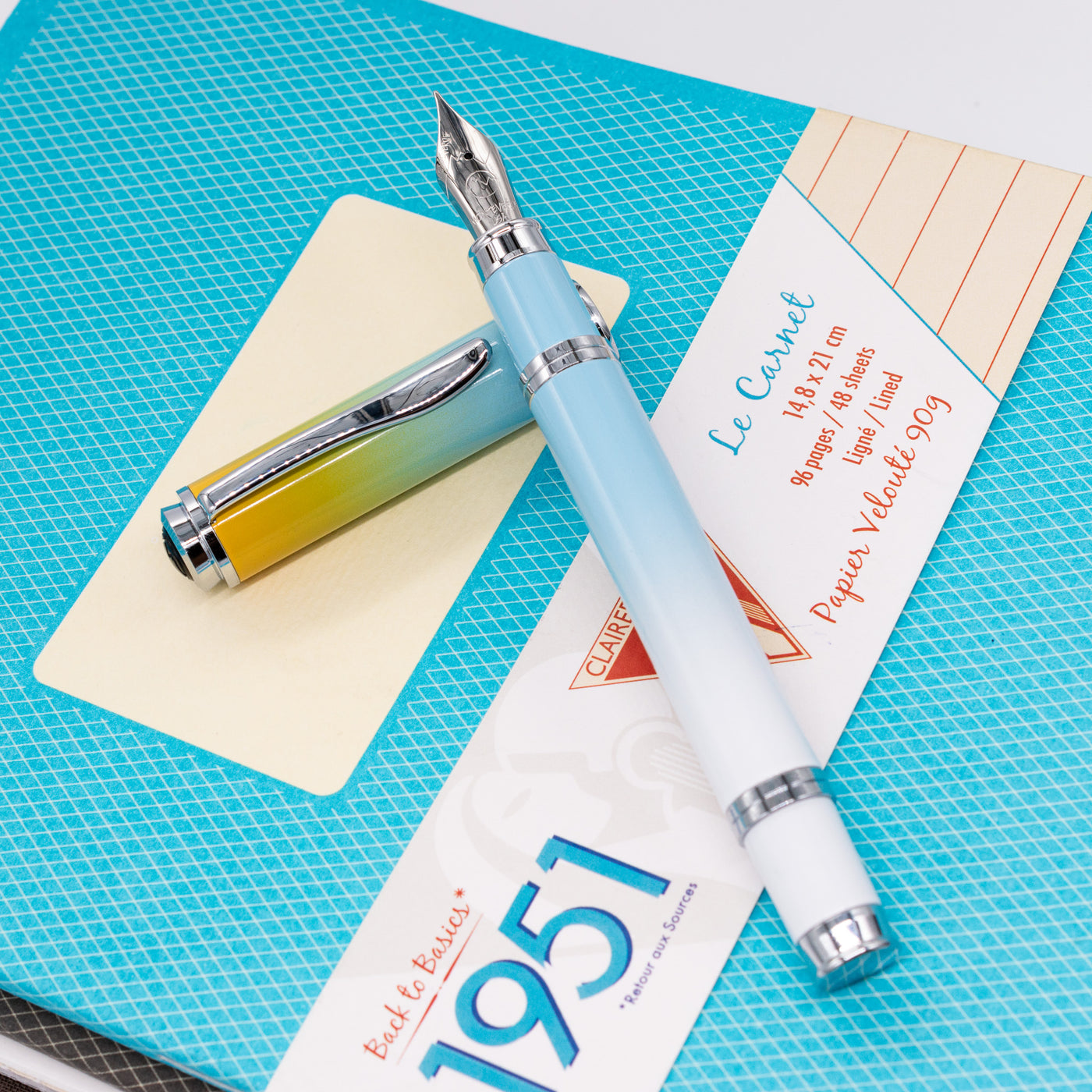 Monteverde Innova Ombre Fusion Fountain Pen - Bliss light blue