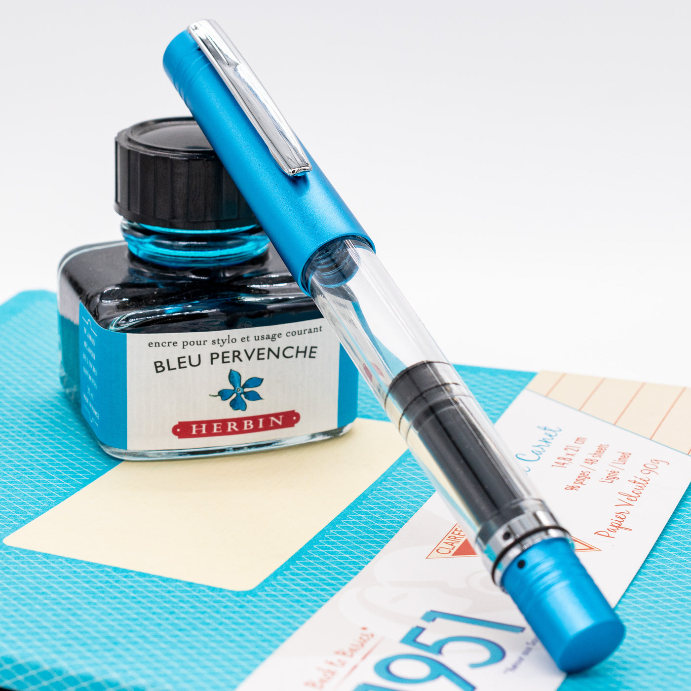 Monteverde MP1 Fountain Pen - Bright Blue capped