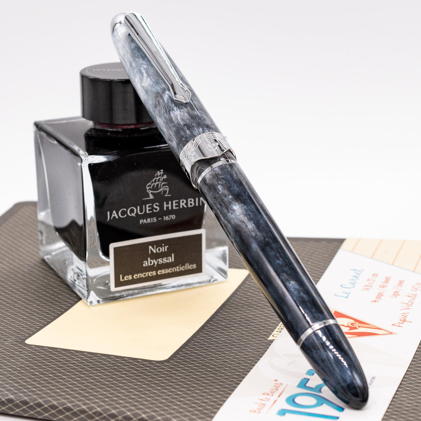 Nahvalur Horizon Fountain Pen - Aurora capped