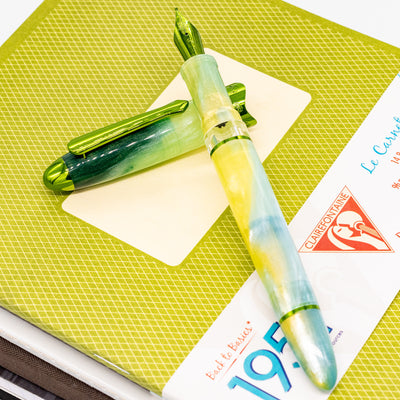 Nahvalur Horizon Fountain Pen - Gaia green