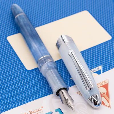 Nahvalur Horizon Fountain Pen - Glacier chrome trim