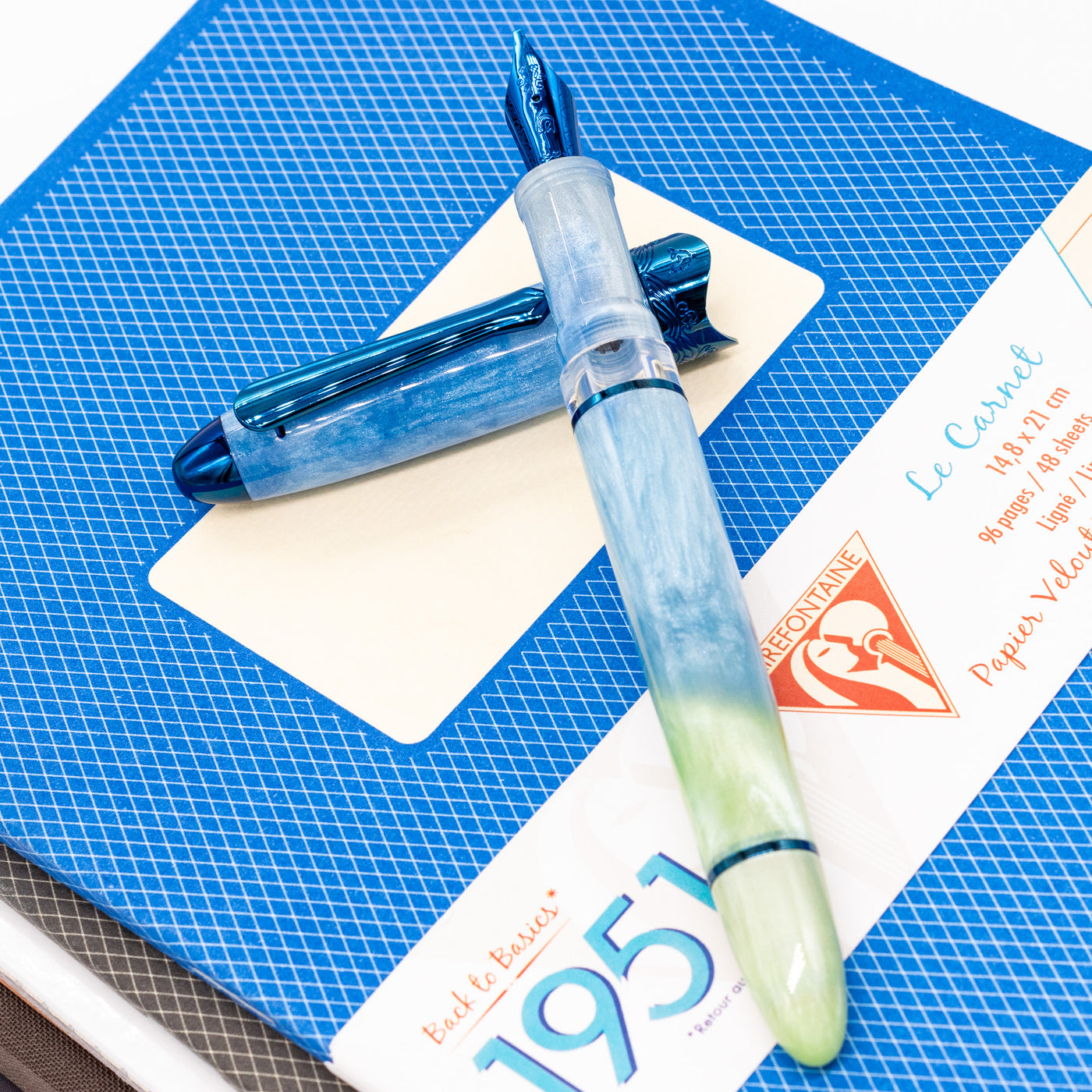 Nahvalur Horizon Fountain Pen - Habitat blue green