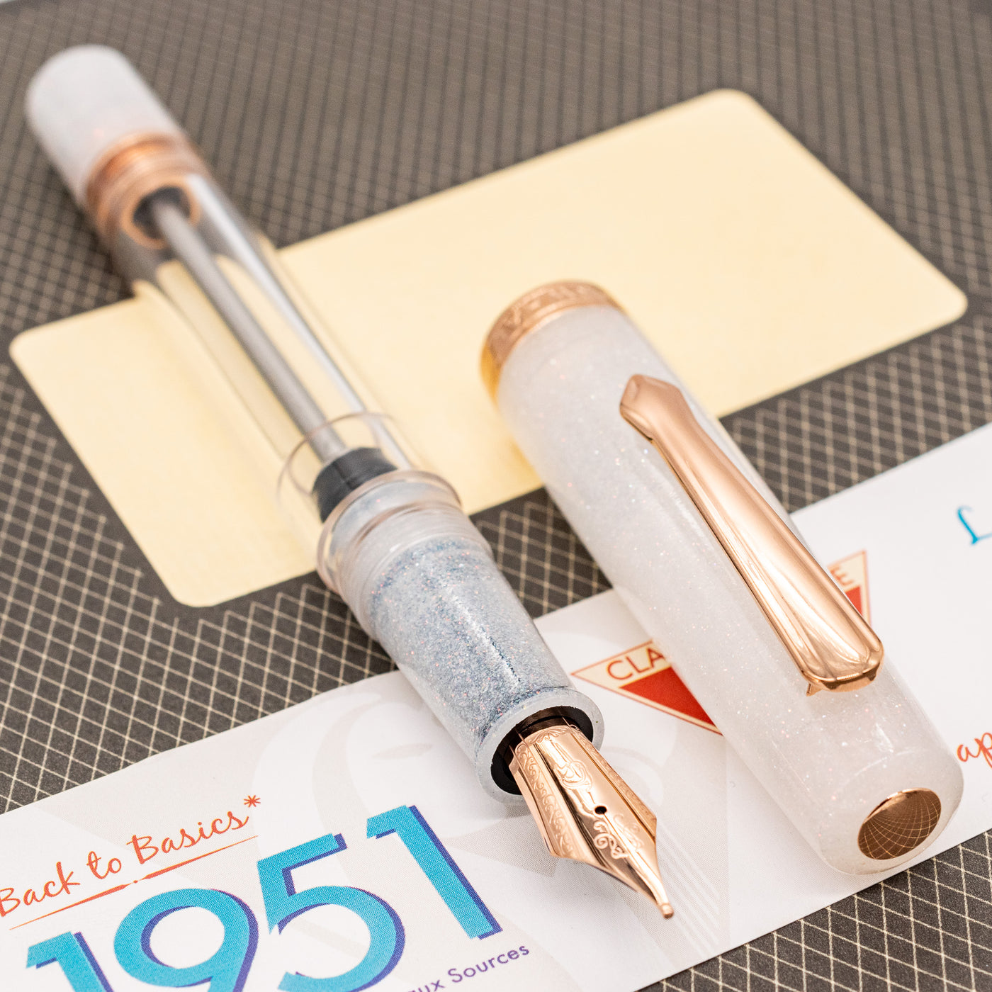 Nahvalur Original Plus Fountain Pen - Matira Quartz white