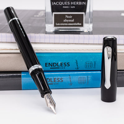 Nahvalur Schuylkill Black Fountain Pen