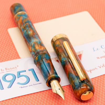 Nahvalur Voyage Fountain Pen - Summer gold trim