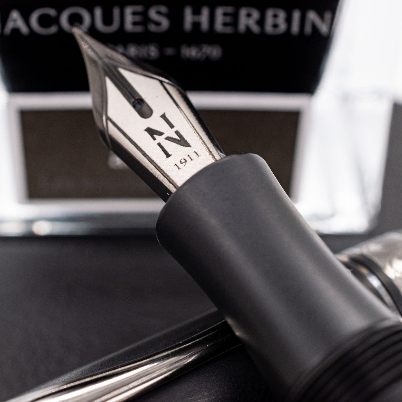 Nettuno N-E 2.0 Fountain Pen - Pelagos stainless steel nib