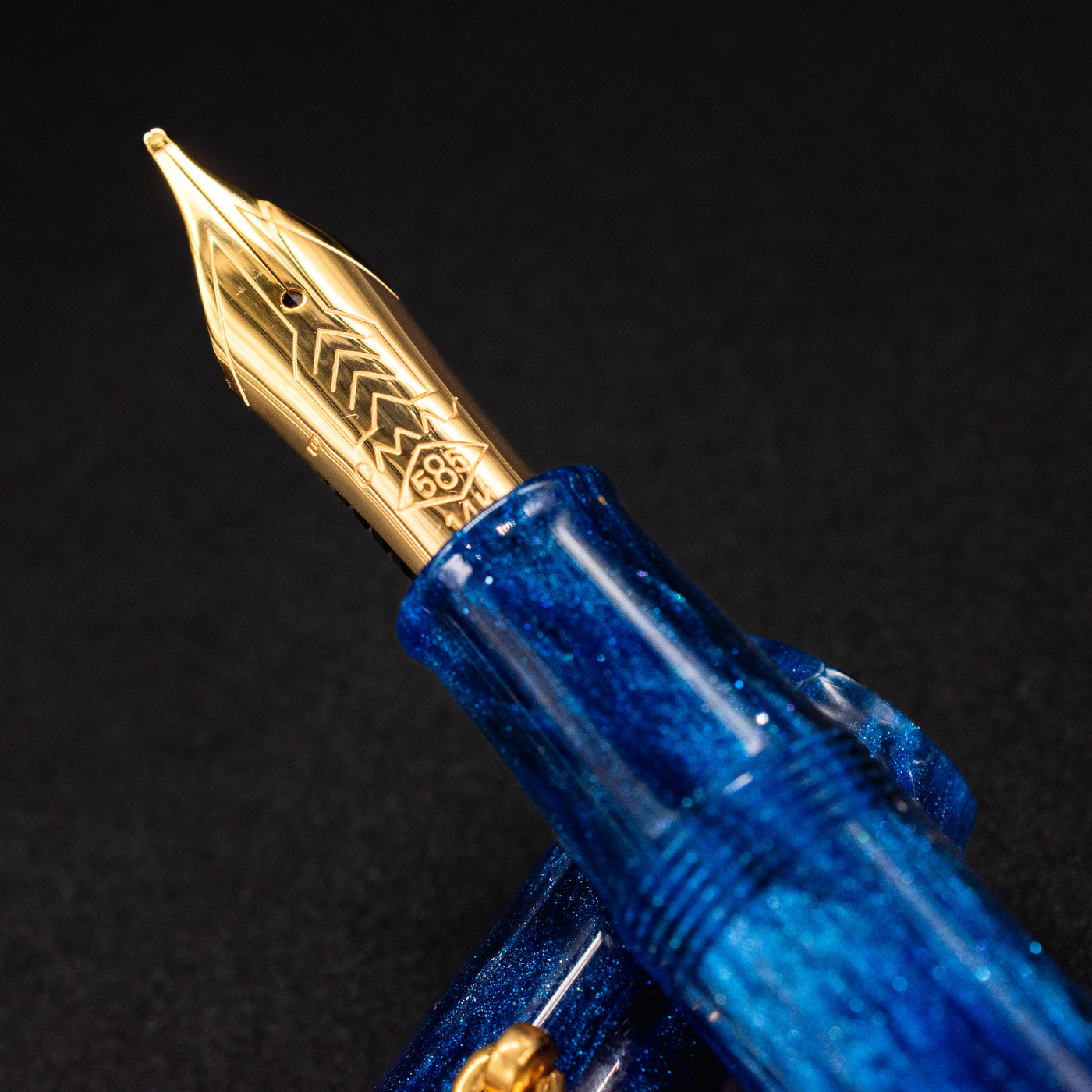 Omas Bologna Fountain Pen - Diamond Blue 14k gold nib