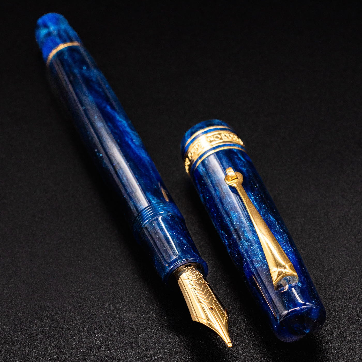 Omas Bologna Fountain Pen - Diamond Blue gold trim