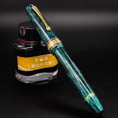 Omas Bologna Fountain Pen - Elegant Emerald capped