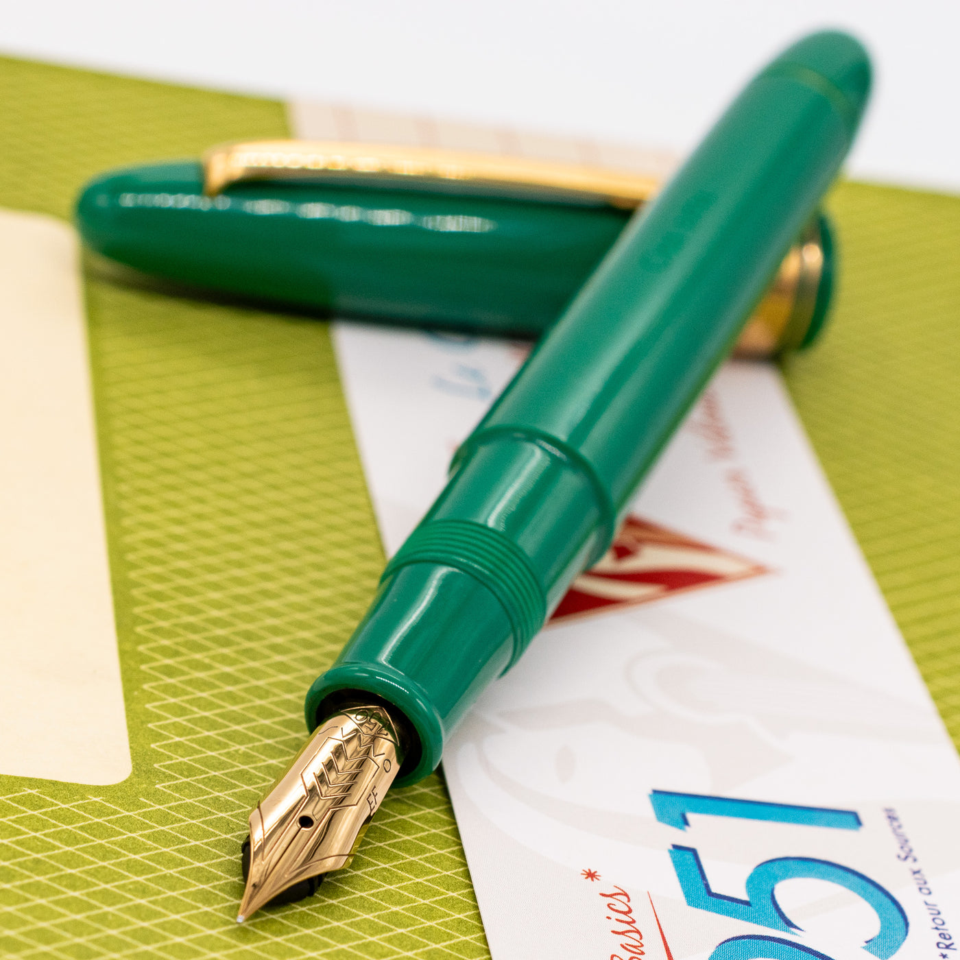 Omas Ogiva Extra 556 Jade Green Fountain Pen uncapped