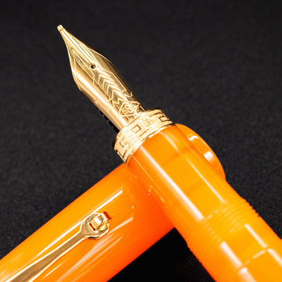 Omas Ogiva Fountain Pen - Arancione Gold 14k gold nib