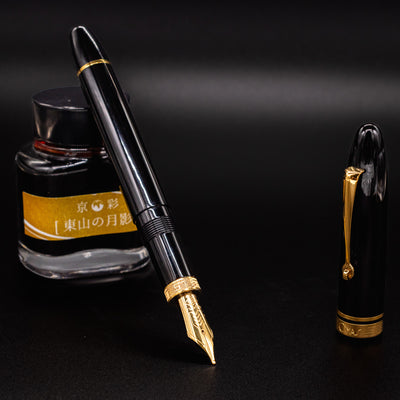 Omas Ogiva Fountain Pen - Nera Gold