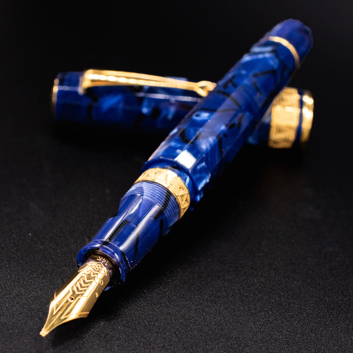 Omas Paragon Fountain Pen - Blue Royale Gold uncapped