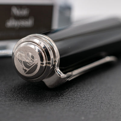 Pelikan Souveran M805 Fountain Pen - Black-Silver cap top