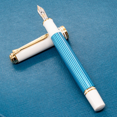 Pelikan Souveran M600 Turquoise White Fountain Pen blue