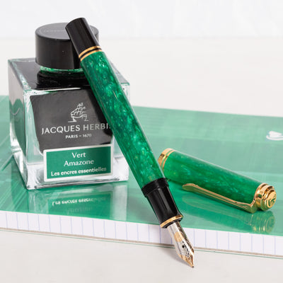 Pelikan Souveran M600 Vibrant Green Fountain Pen