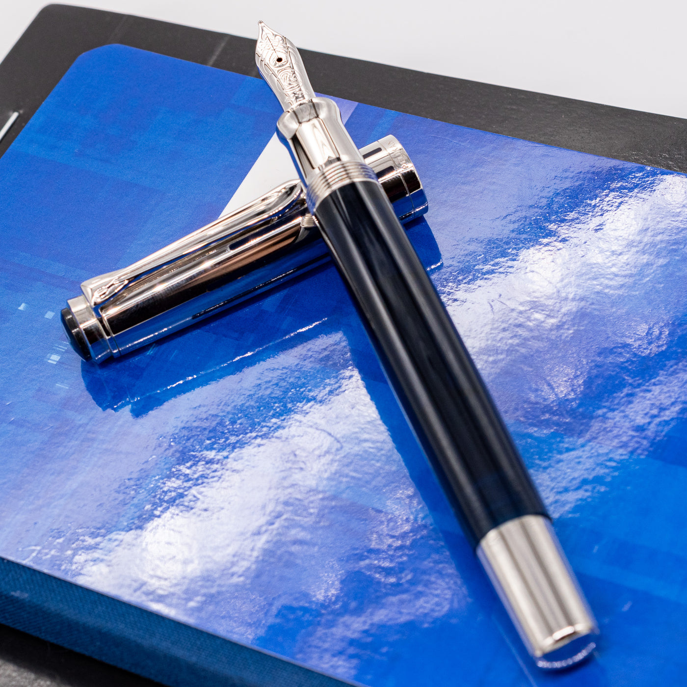 Pelikan Souveran M625 Blue Transparent Fountain Pen rare