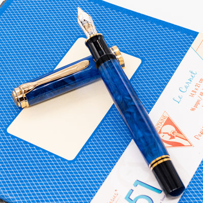 Pelikan Souveran M800 Blue O Blue Fountain Pen Gold Trim