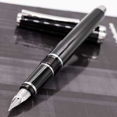 Pilot Metal Falcon Fountain Pen - Black uncapped