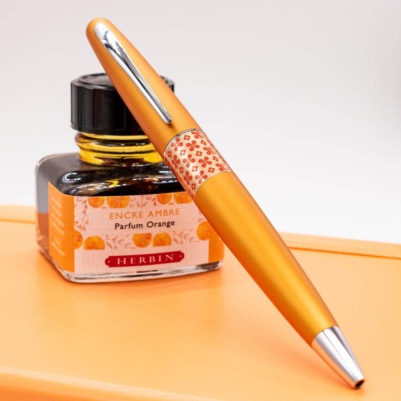 Pilot Metropolitan Pop Ballpoint Pen - Orange silver trim