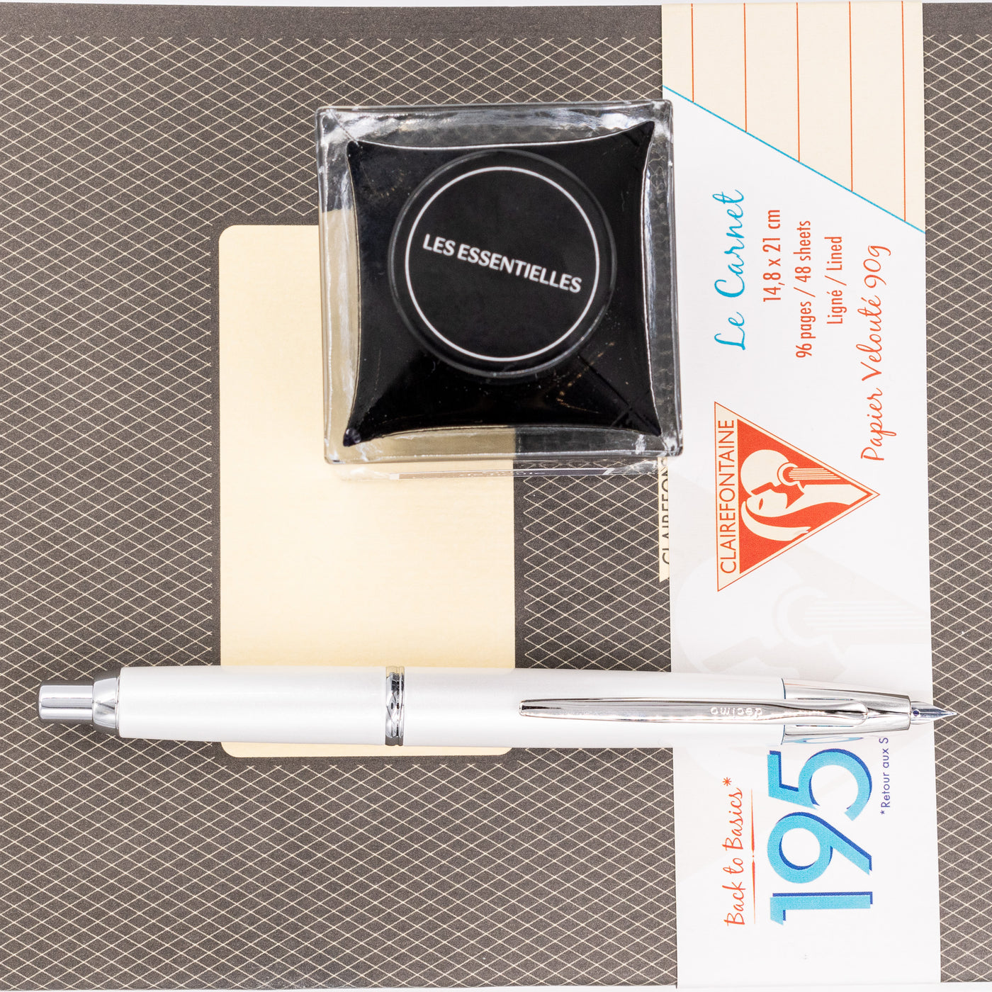 Pilot Vanishing Point Decimo Fountain Pen - White retractable